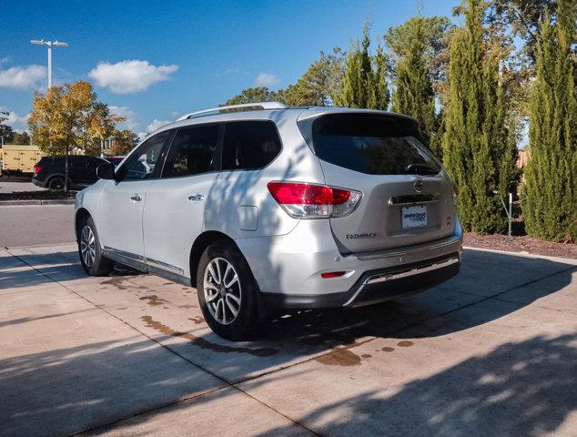 used 2013 Nissan Pathfinder car