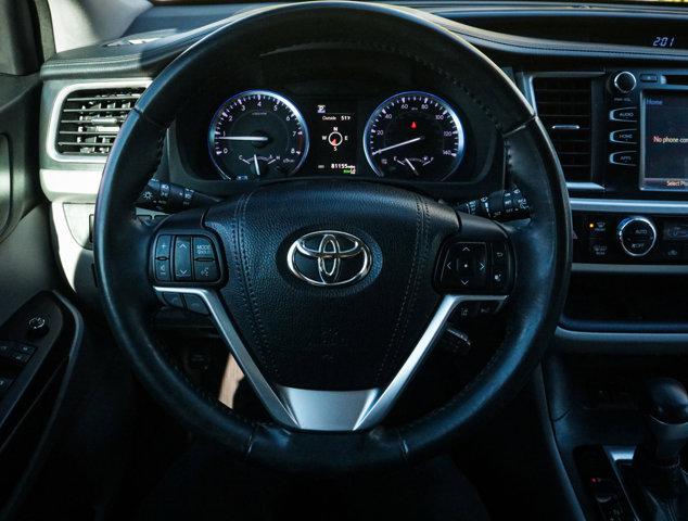 used 2018 Toyota Highlander car, priced at $24,875