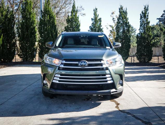 used 2018 Toyota Highlander car, priced at $24,875