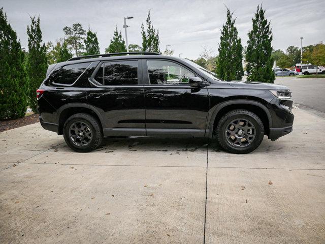 used 2025 Honda Pilot car, priced at $49,592