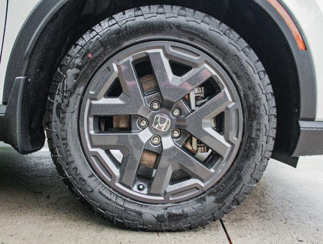 new 2026 Honda CR-V Hybrid car, priced at $40,705