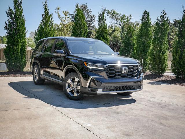 new 2025 Honda Pilot car, priced at $45,345