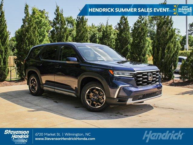 new 2025 Honda Pilot car, priced at $47,700