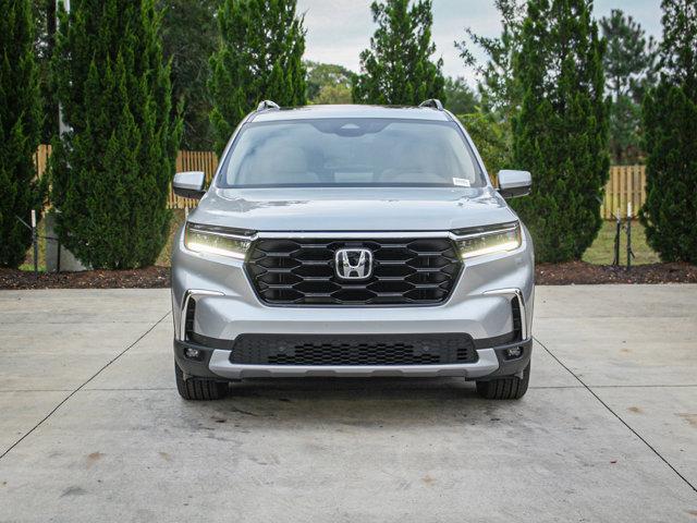 new 2025 Honda Pilot car, priced at $50,995