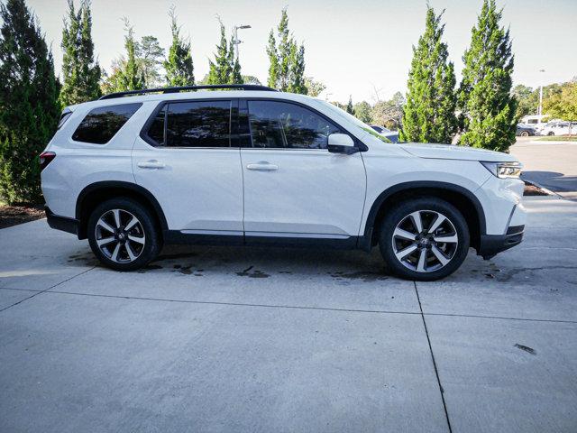 used 2025 Honda Pilot car, priced at $49,241