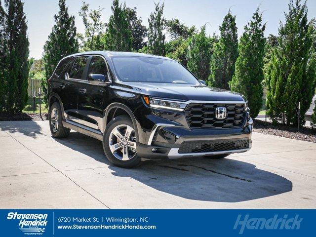 new 2025 Honda Pilot car, priced at $48,175