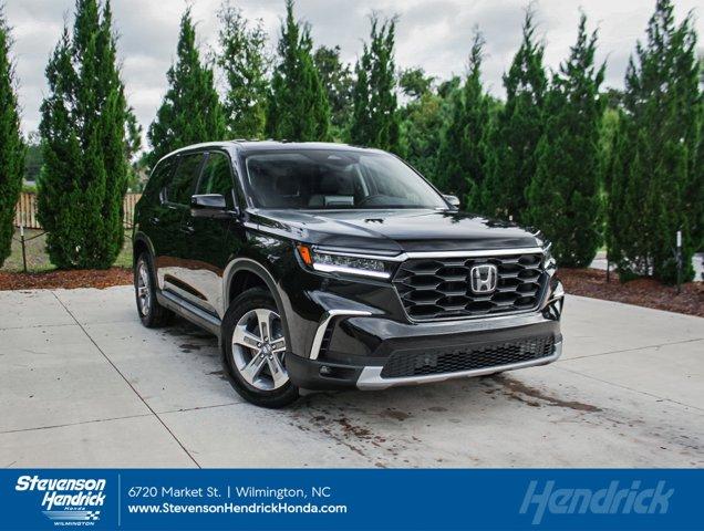 new 2025 Honda Pilot car, priced at $45,725