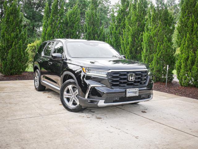 new 2025 Honda Pilot car, priced at $44,950