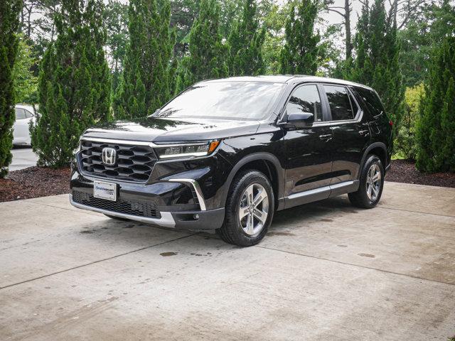 new 2025 Honda Pilot car, priced at $44,950