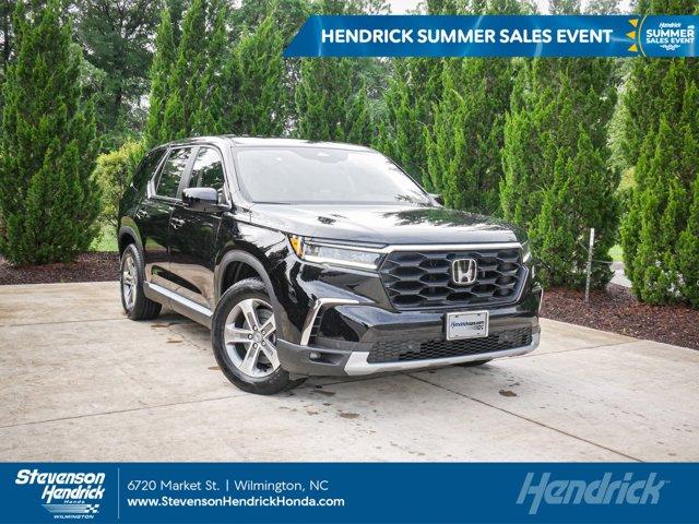 new 2025 Honda Pilot car, priced at $44,950