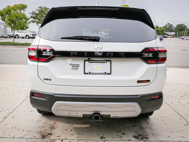 new 2025 Honda Pilot car, priced at $51,350