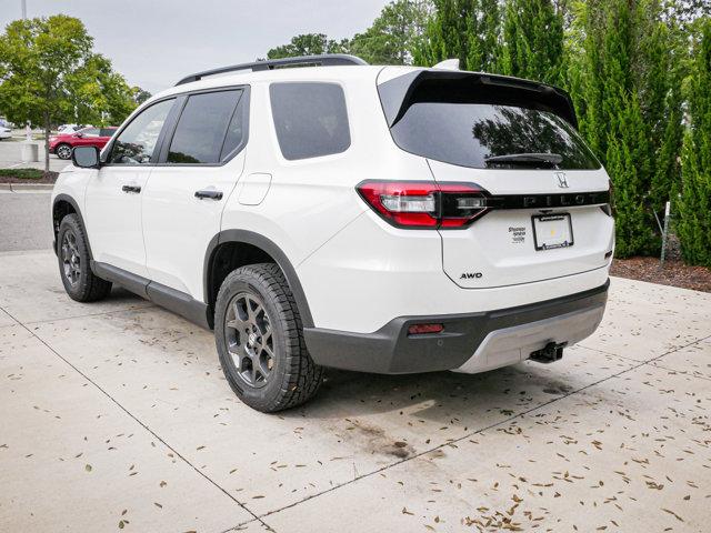 new 2025 Honda Pilot car, priced at $51,350