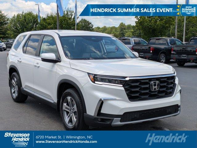 new 2025 Honda Pilot car, priced at $46,135