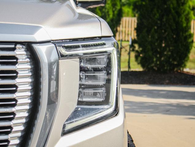 used 2022 GMC Yukon XL car, priced at $56,724