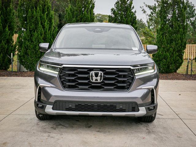 new 2025 Honda Pilot car, priced at $46,995