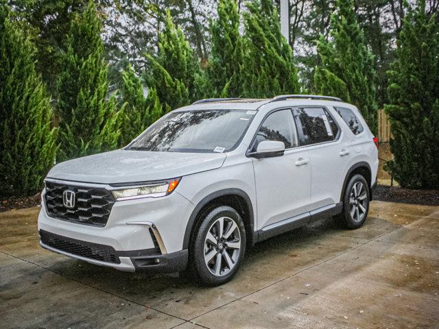 new 2025 Honda Pilot car, priced at $51,450