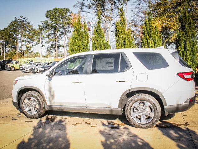 new 2025 Honda Pilot car, priced at $47,450