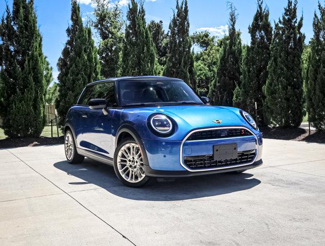 used 2025 MINI Hardtop car, priced at $33,249