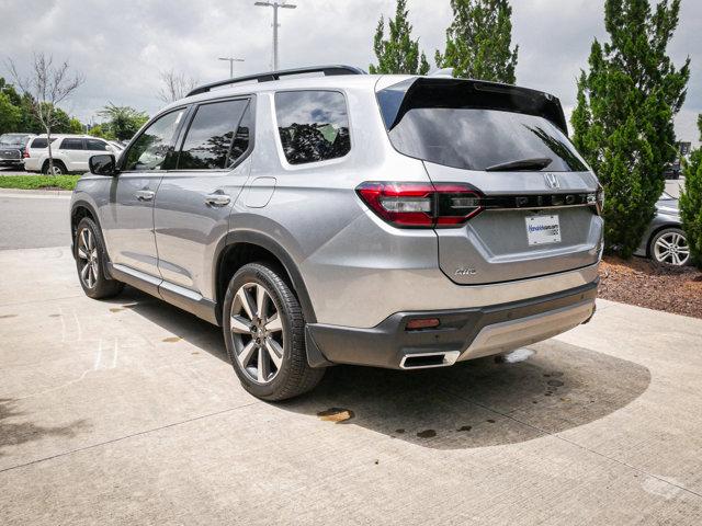 used 2025 Honda Pilot car, priced at $48,299