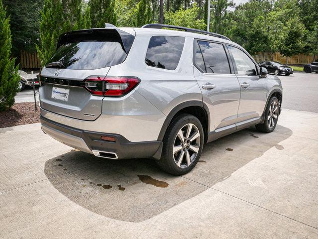 used 2025 Honda Pilot car, priced at $48,299