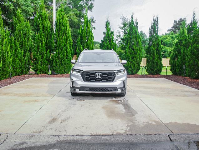 used 2025 Honda Pilot car, priced at $48,299