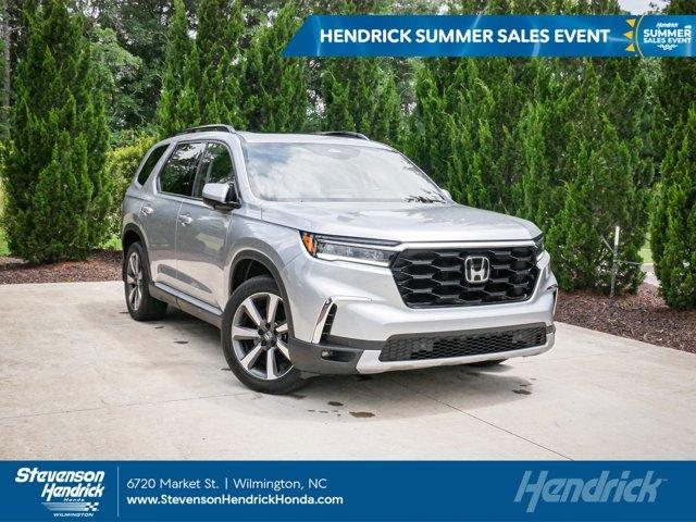 used 2025 Honda Pilot car, priced at $48,299