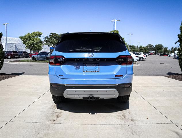 new 2025 Honda Pilot car, priced at $51,830
