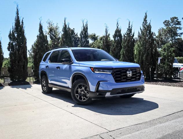 new 2025 Honda Pilot car, priced at $51,830