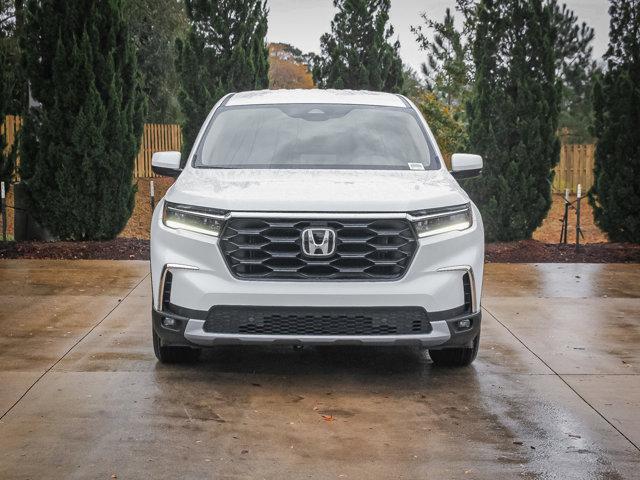 new 2025 Honda Pilot car, priced at $47,450