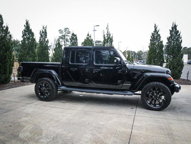 used 2022 Jeep Gladiator car, priced at $38,019