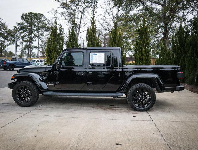 used 2022 Jeep Gladiator car, priced at $38,019