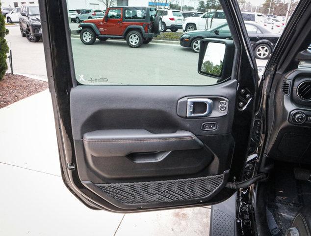 used 2022 Jeep Gladiator car, priced at $38,019