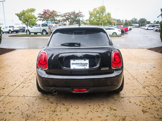 used 2019 MINI Hardtop car, priced at $17,324