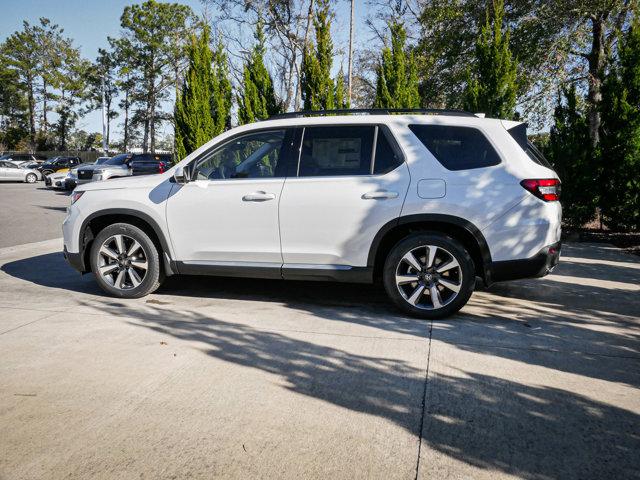 new 2025 Honda Pilot car, priced at $54,930