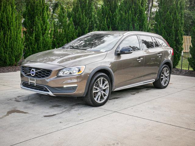 used 2018 Volvo V60 Cross Country car, priced at $20,433