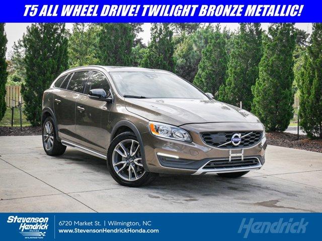 used 2018 Volvo V60 Cross Country car, priced at $20,433