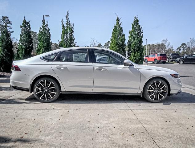 new 2025 Honda Accord Hybrid car, priced at $40,905