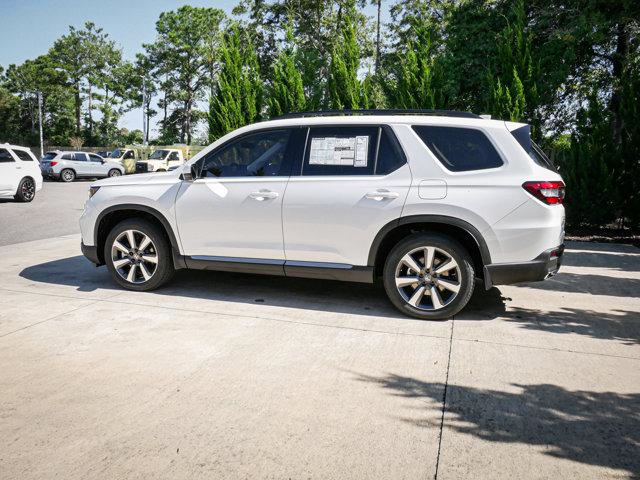 new 2025 Honda Pilot car, priced at $52,870