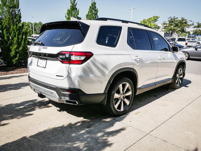 new 2025 Honda Pilot car, priced at $52,870