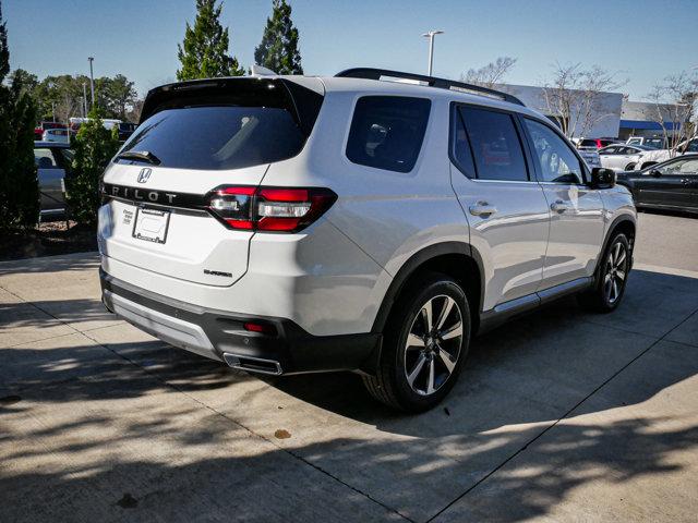 new 2025 Honda Pilot car, priced at $52,180