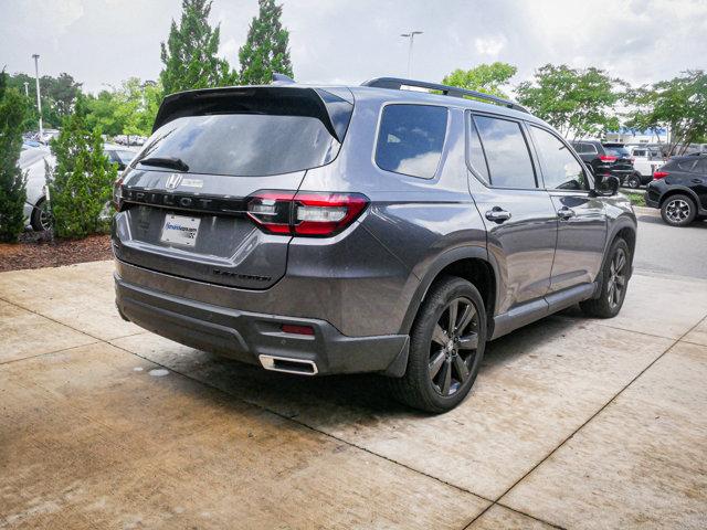 used 2025 Honda Pilot car, priced at $49,875