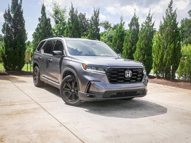 used 2025 Honda Pilot car, priced at $49,875