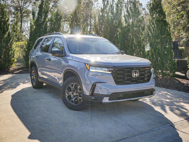 new 2025 Honda Pilot car, priced at $51,250