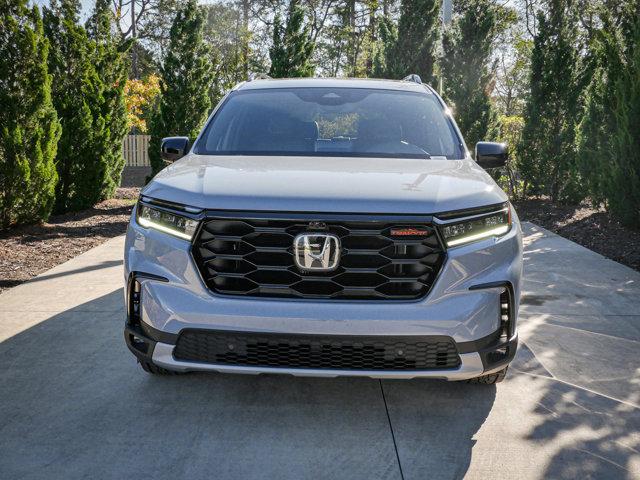 new 2025 Honda Pilot car, priced at $51,250