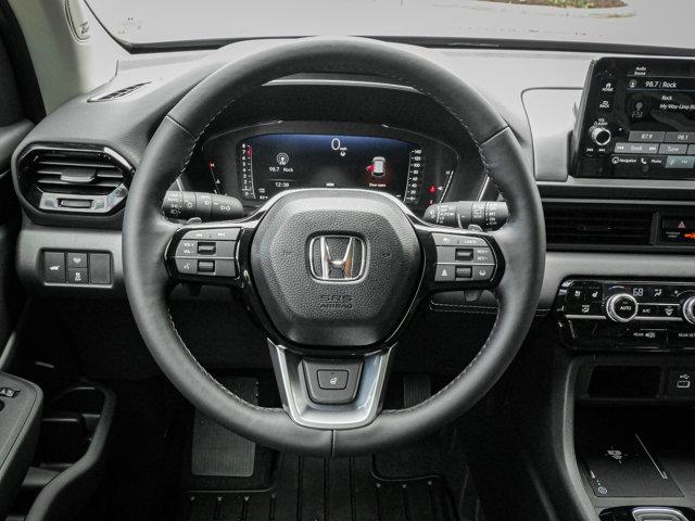 new 2025 Honda Pilot car, priced at $54,985