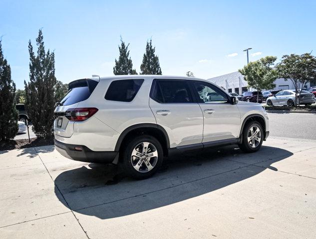 new 2025 Honda Pilot car, priced at $48,280