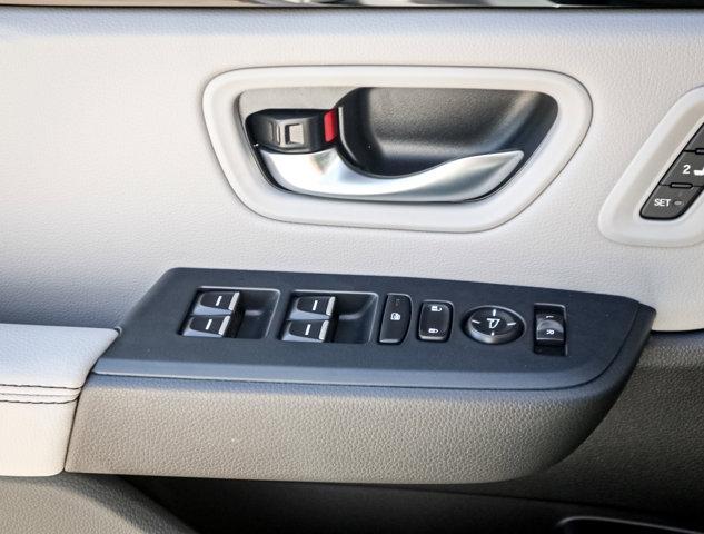 new 2025 Honda Pilot car, priced at $48,280