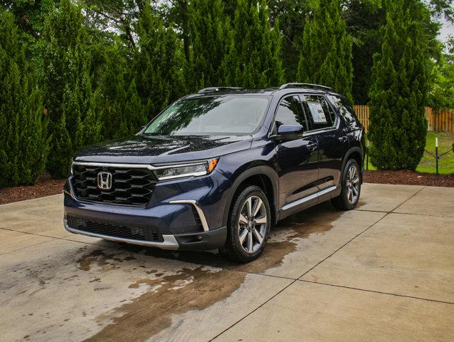 new 2025 Honda Pilot car, priced at $55,520