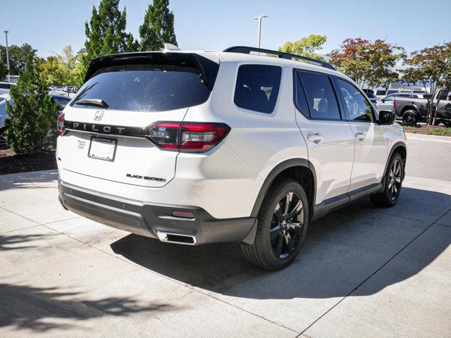 new 2025 Honda Pilot car, priced at $57,215