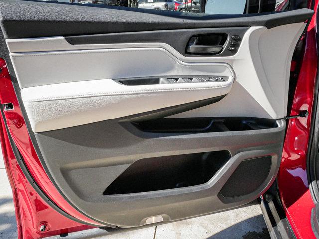 used 2025 Honda Odyssey car, priced at $41,579